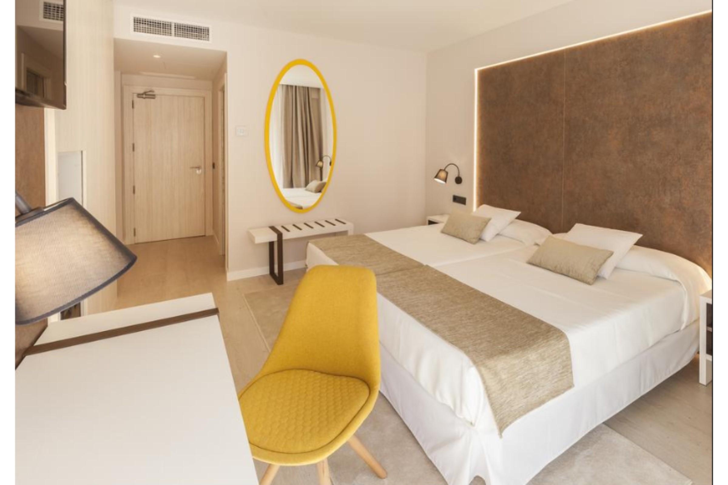 Centre - Adults Only 4*
